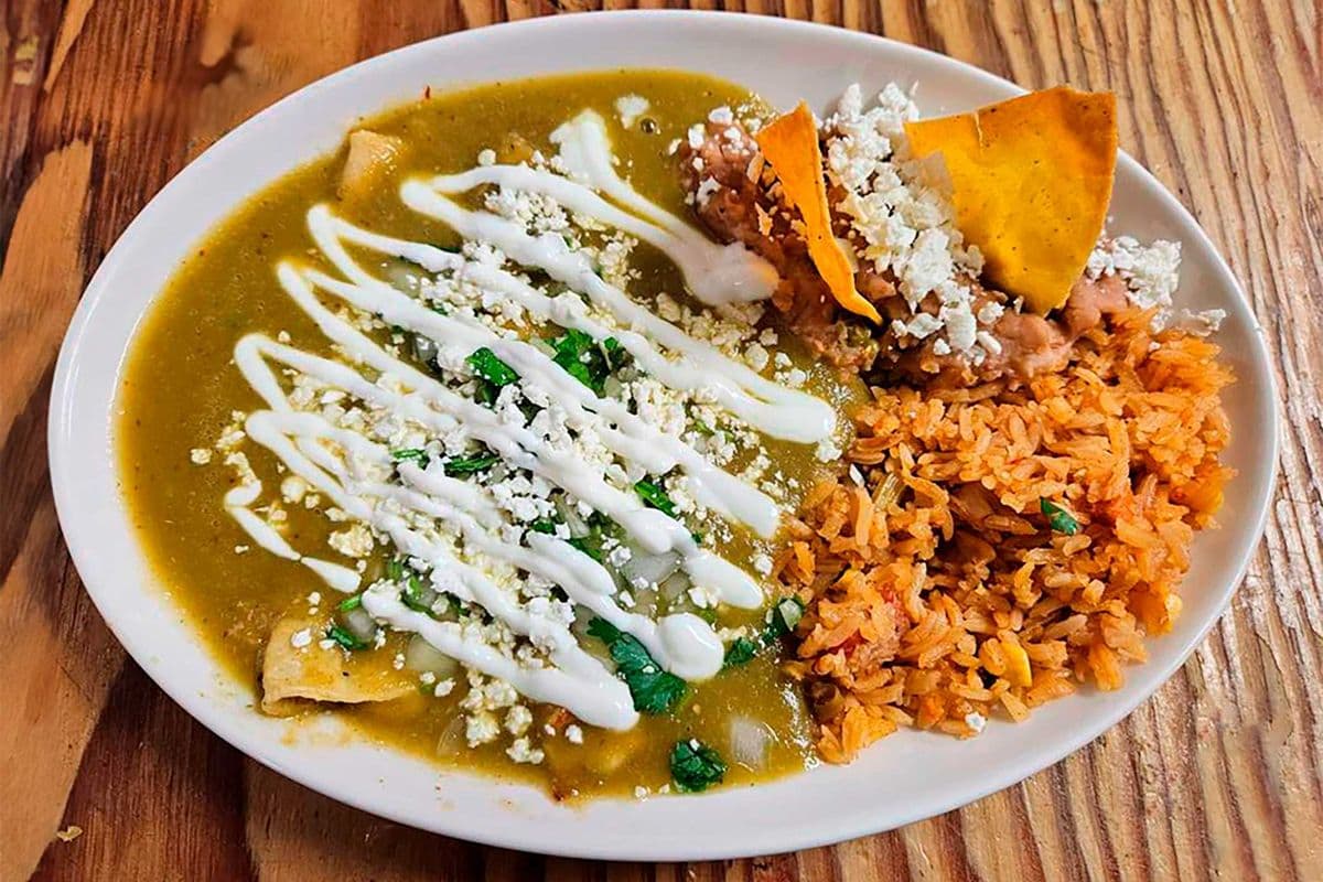 * Enchiladas RED OR GREEN (PLATE)