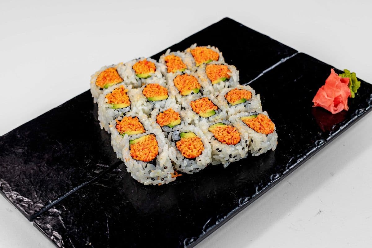Spicy Crab Salad Roll 16pcs