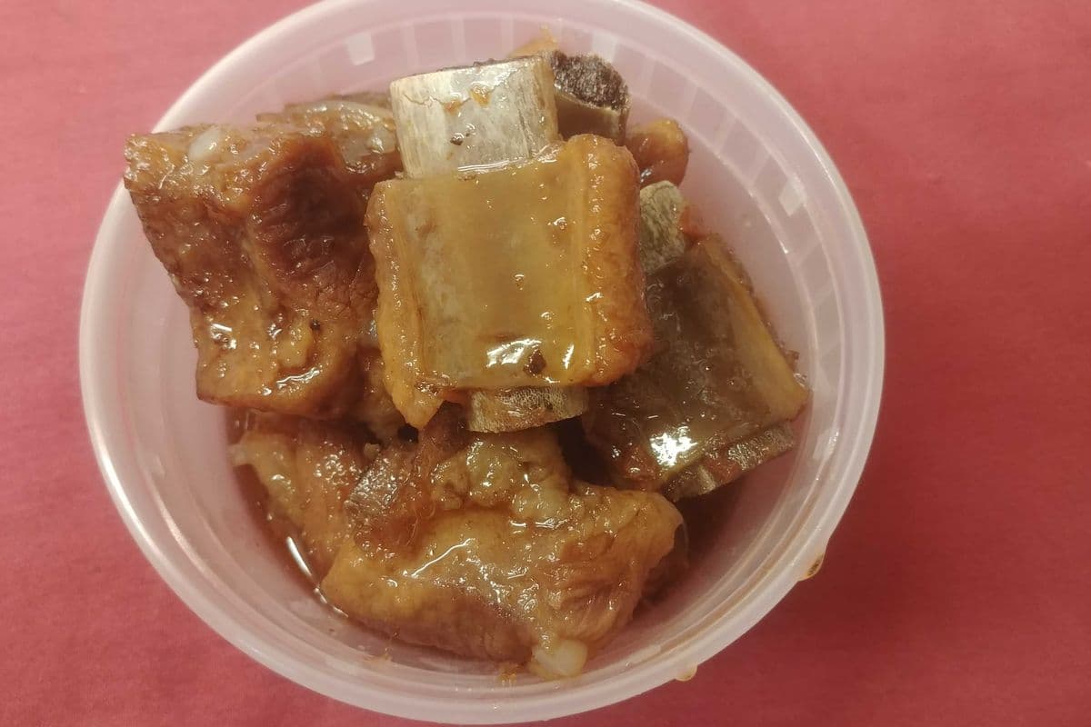 18. Côtes levées au miel / Honey Spare Ribs (16 oz.)