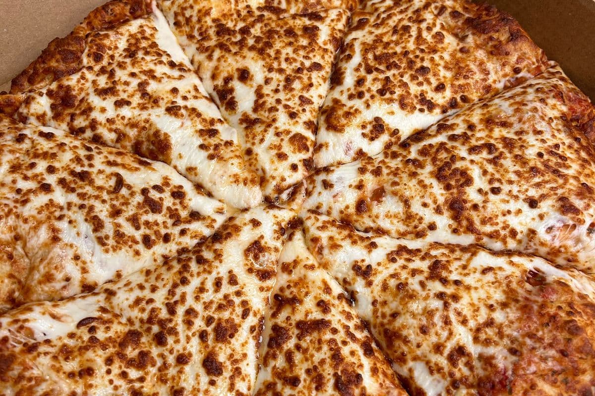 Medium Cheese Pizza
