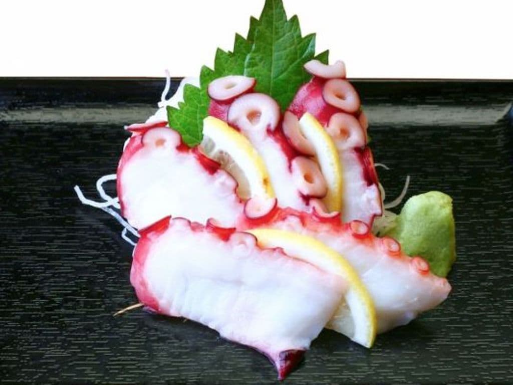 Octopus Sashimi (3pcs)