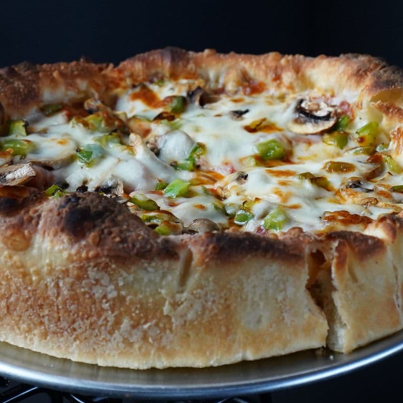 Basic Deep-Dish Pizza (4 Slices)