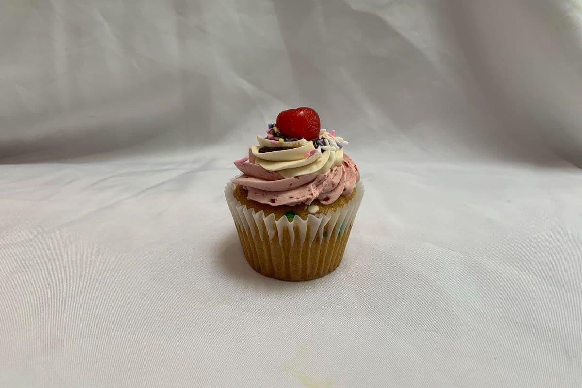 Birthday Cake Cupcake