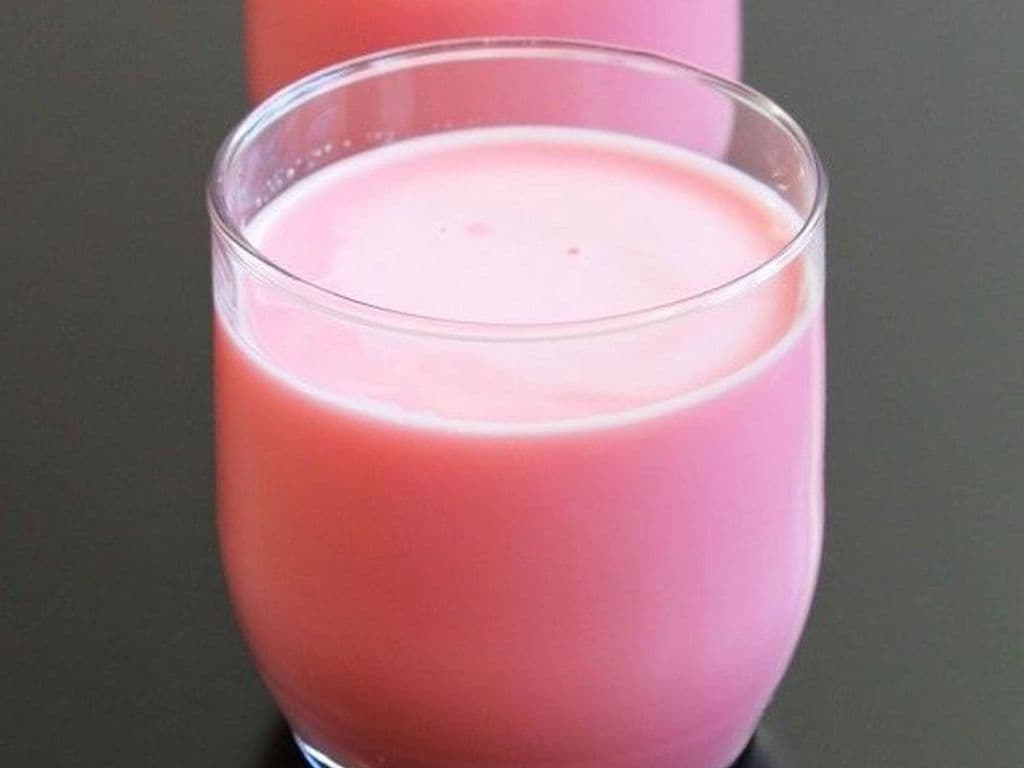 Roohafza Doodh
