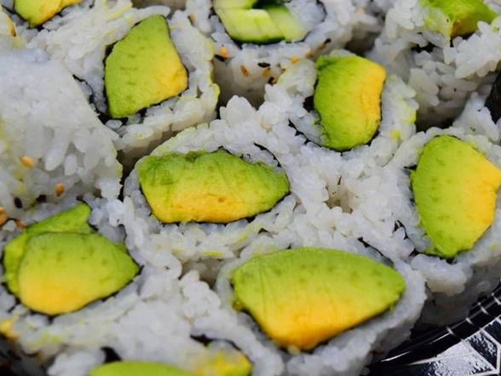 C17. Avocado Maki