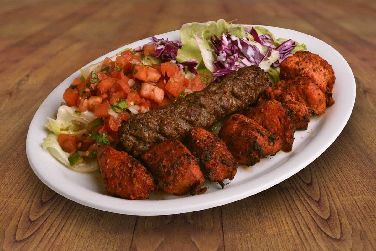 Tandoori Wazeeri Salad & Naan