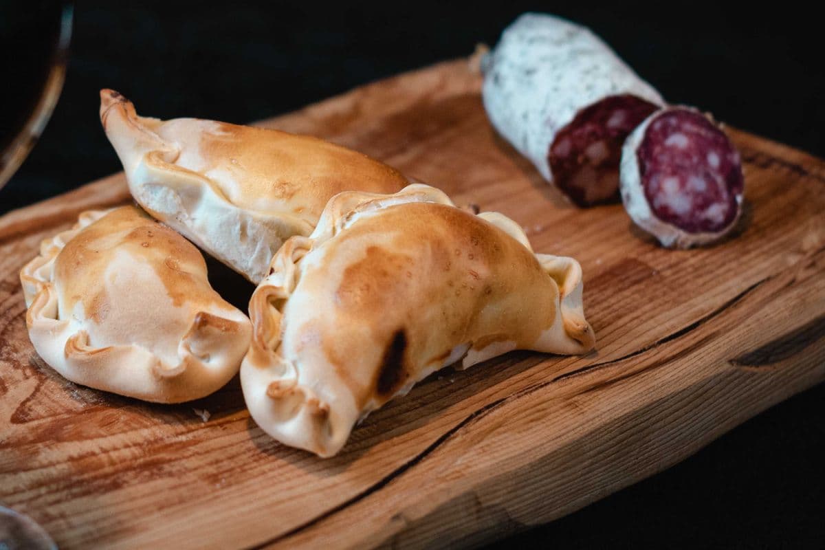 Spicy Sausage Empanada (Sausage Chorizo Picante)