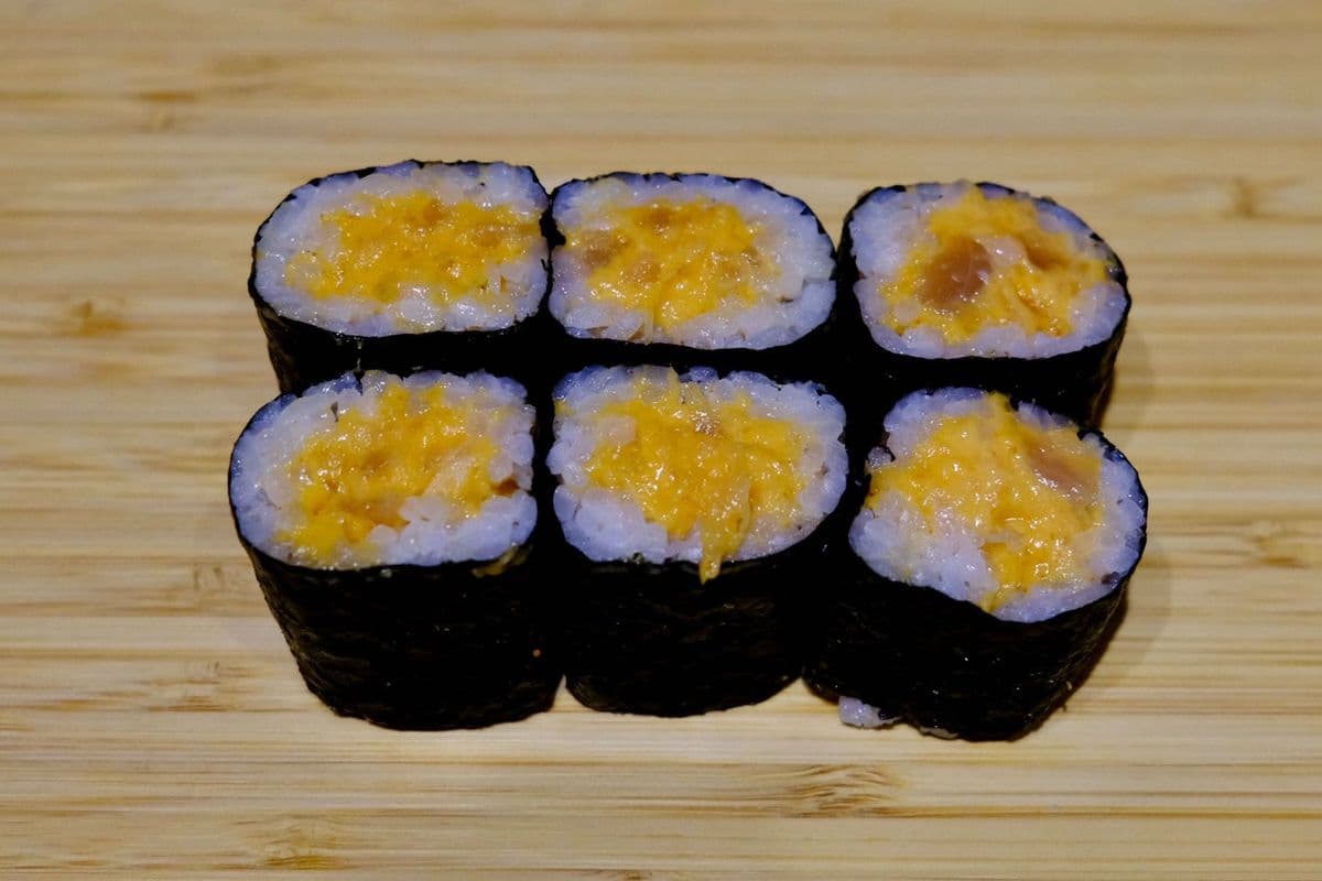 Spicy Tuna Maki (6 pcs)