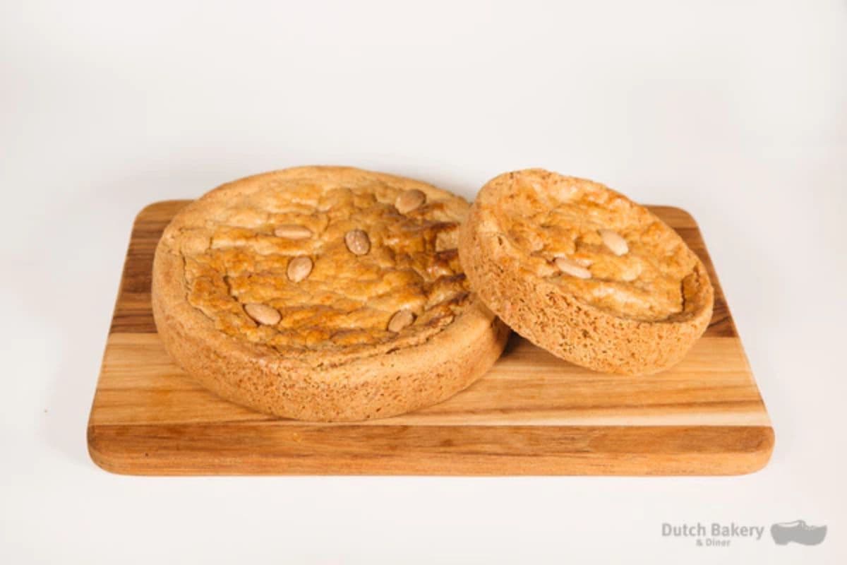 Almond Cake (large)