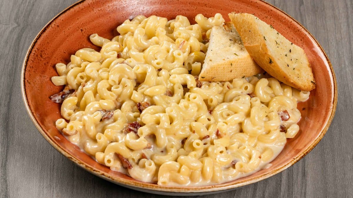 Smoked Bacon Mac & Cheese 