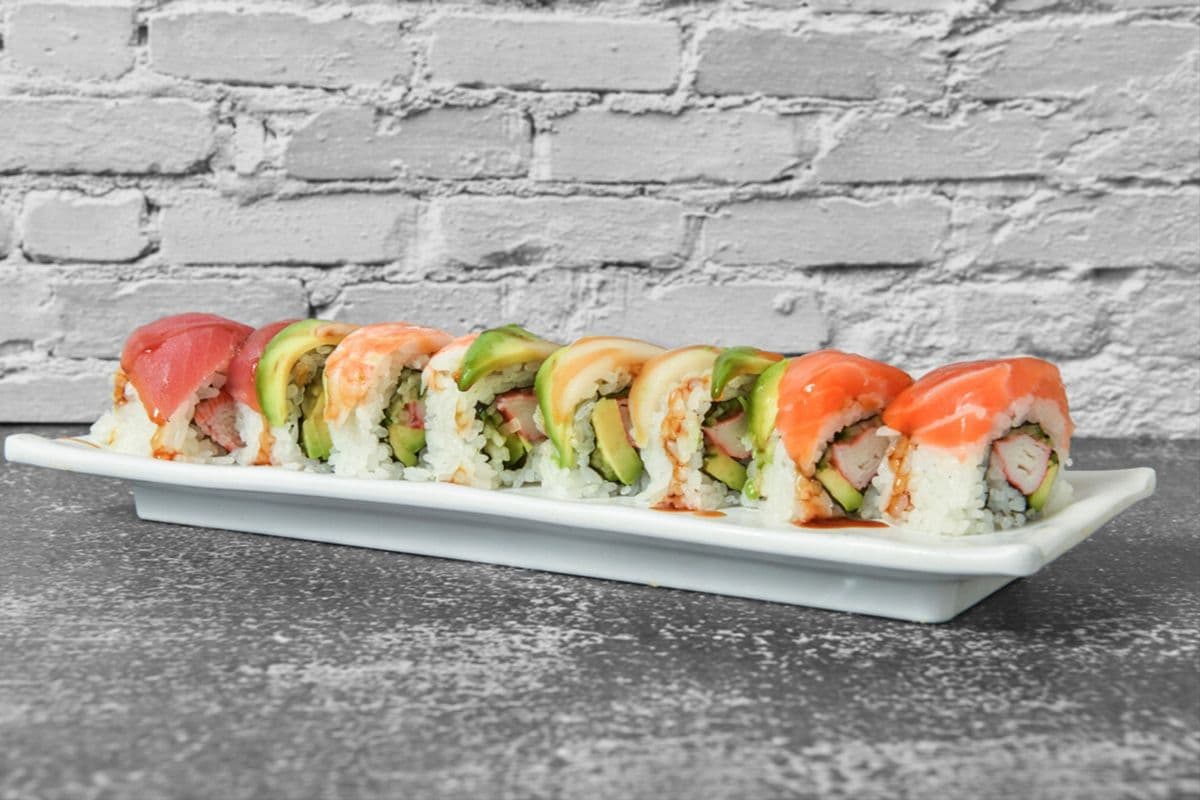 R7. Rainbow Roll (8 Pcs)