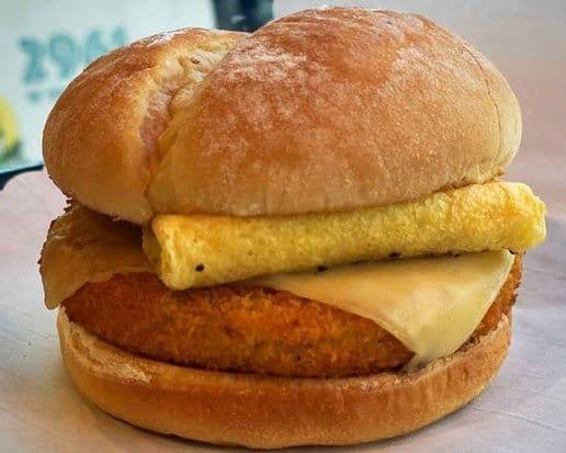 Crispy Chickun Egg Breakfast Sandwich