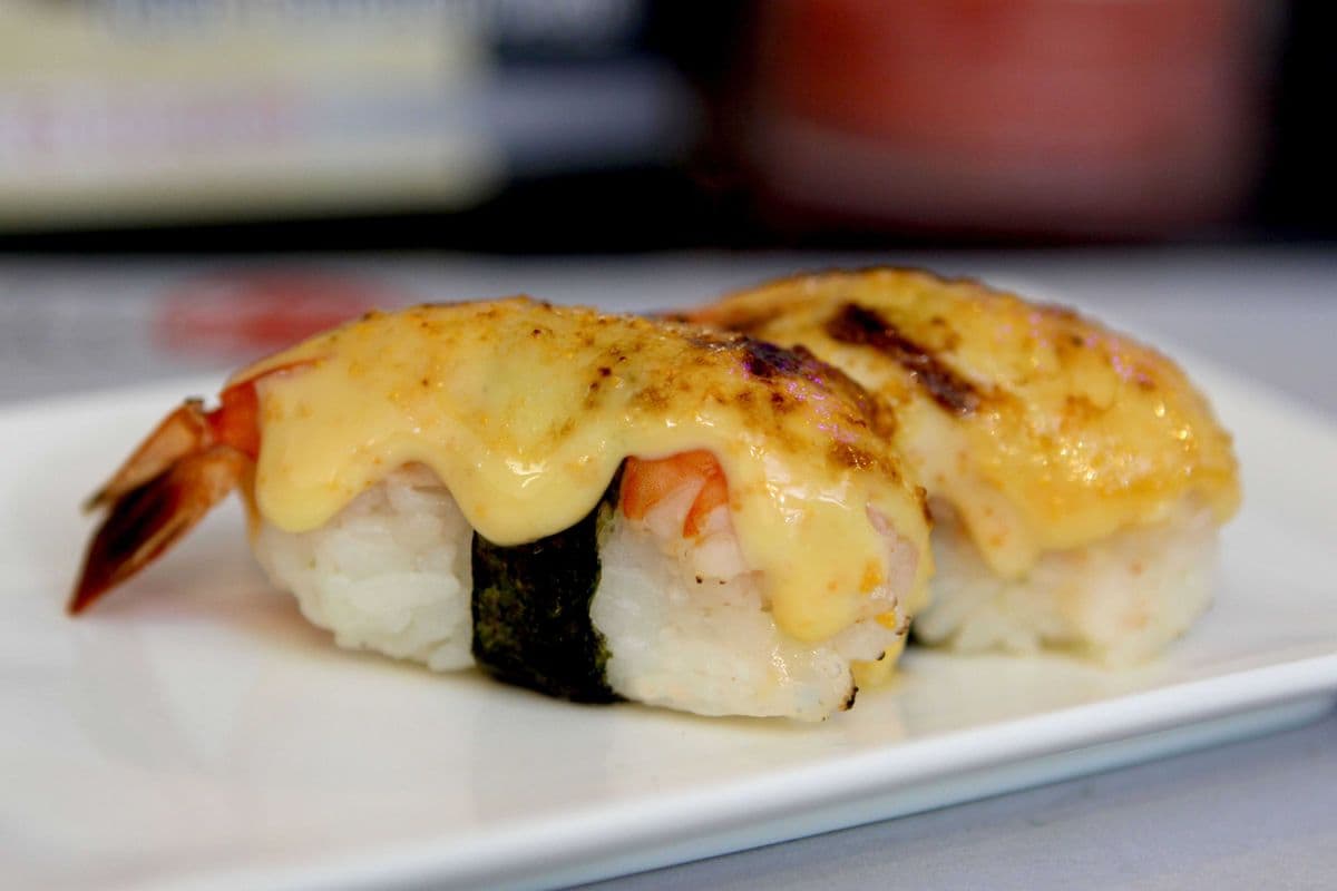 Torched Shrimp Sushi (2pcs)