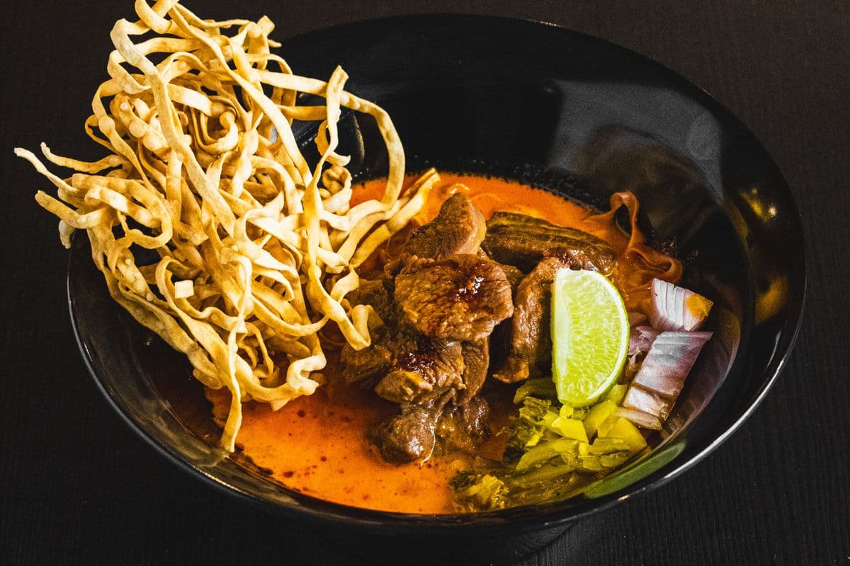 NS3. Spicy Khao Soi Beef