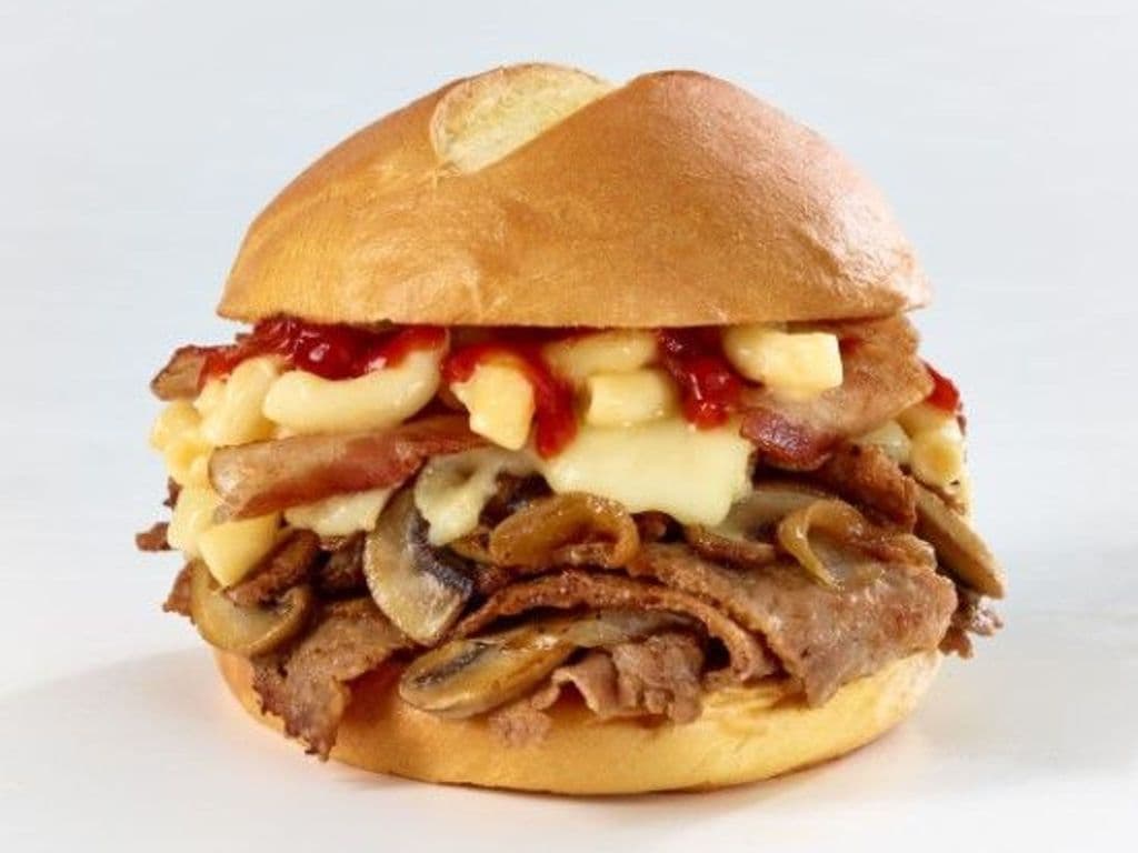 THE MAC & CHEESE STEAK