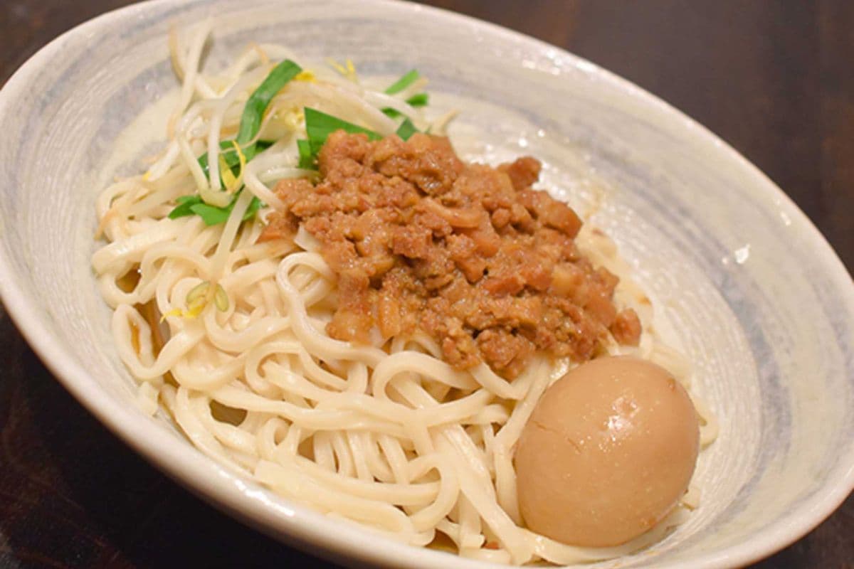 Dry Noodles with Diced Pork 滷肉乾拌麵
