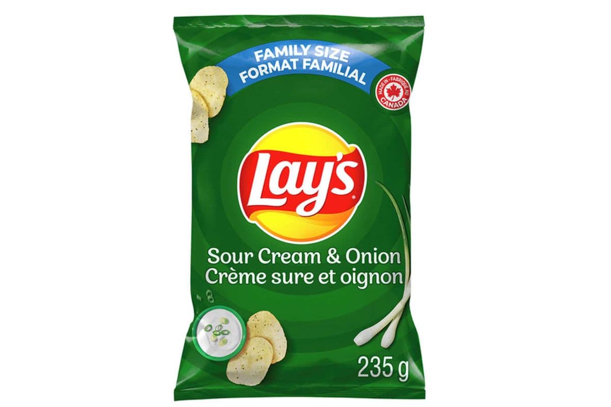 Lays Sour Cream and Onion (235g)
