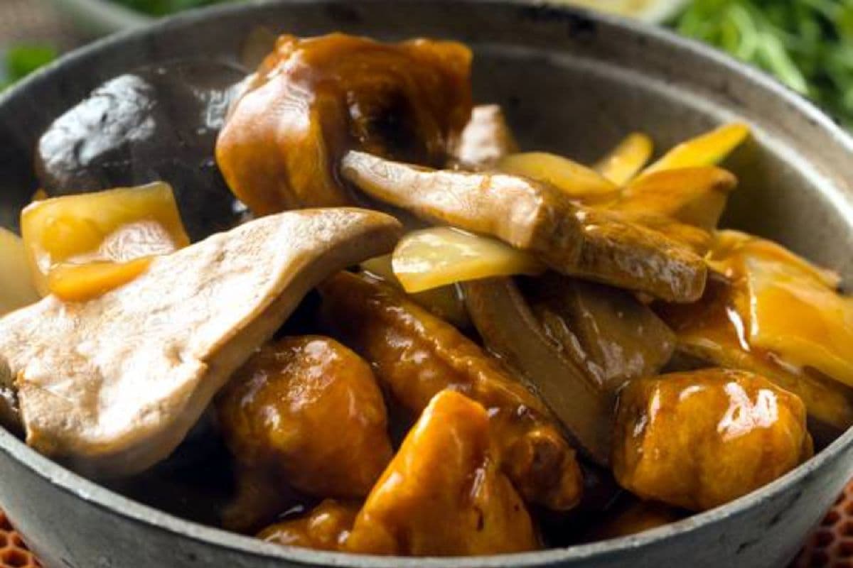 Chicken and Pork Liver in Hot Pot