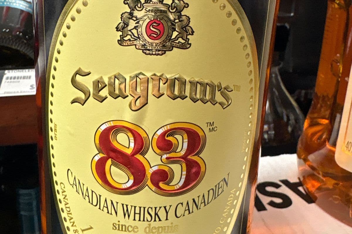 Seagrame 83 canadian whisky 1.75 lit (1 x 1.75 liter)