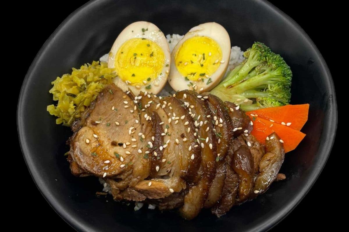 Pork Hock On Rice 豬手飯