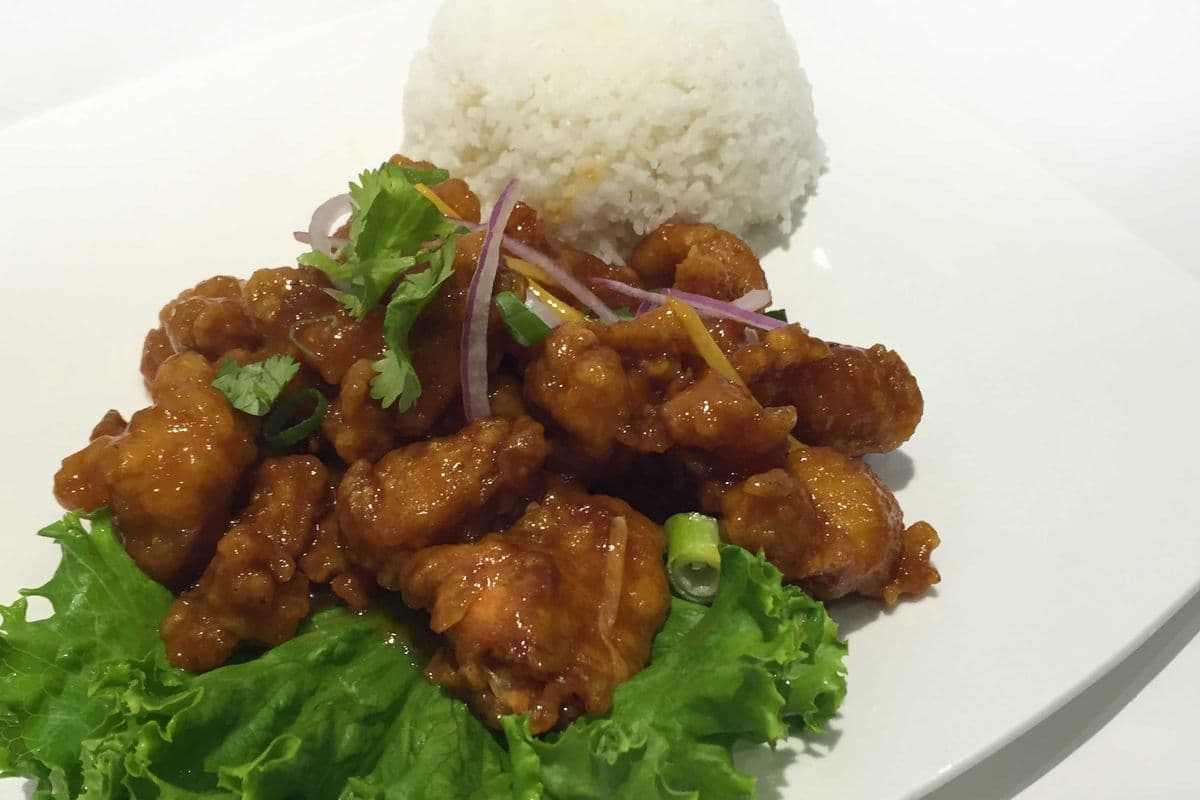 R11. General Tao's Chicken with Steam Rice
