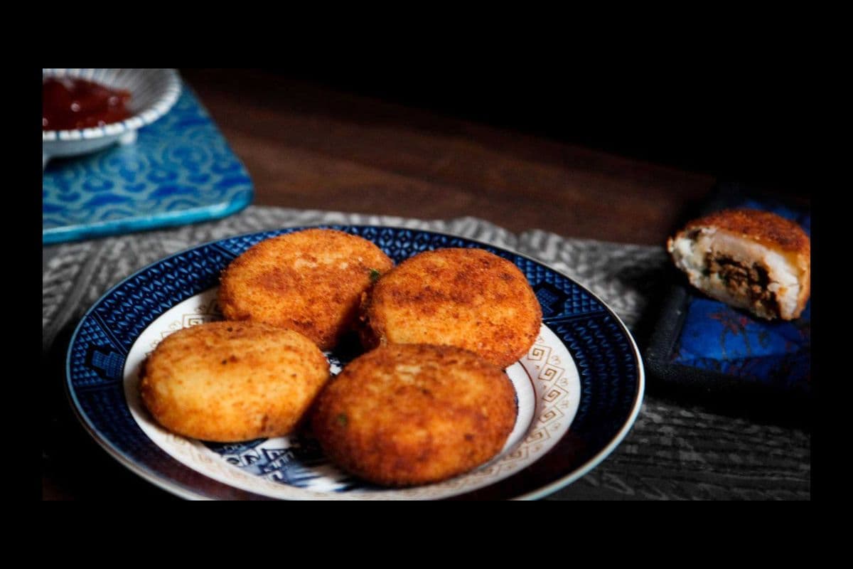 Aloo Chop 4 pcs