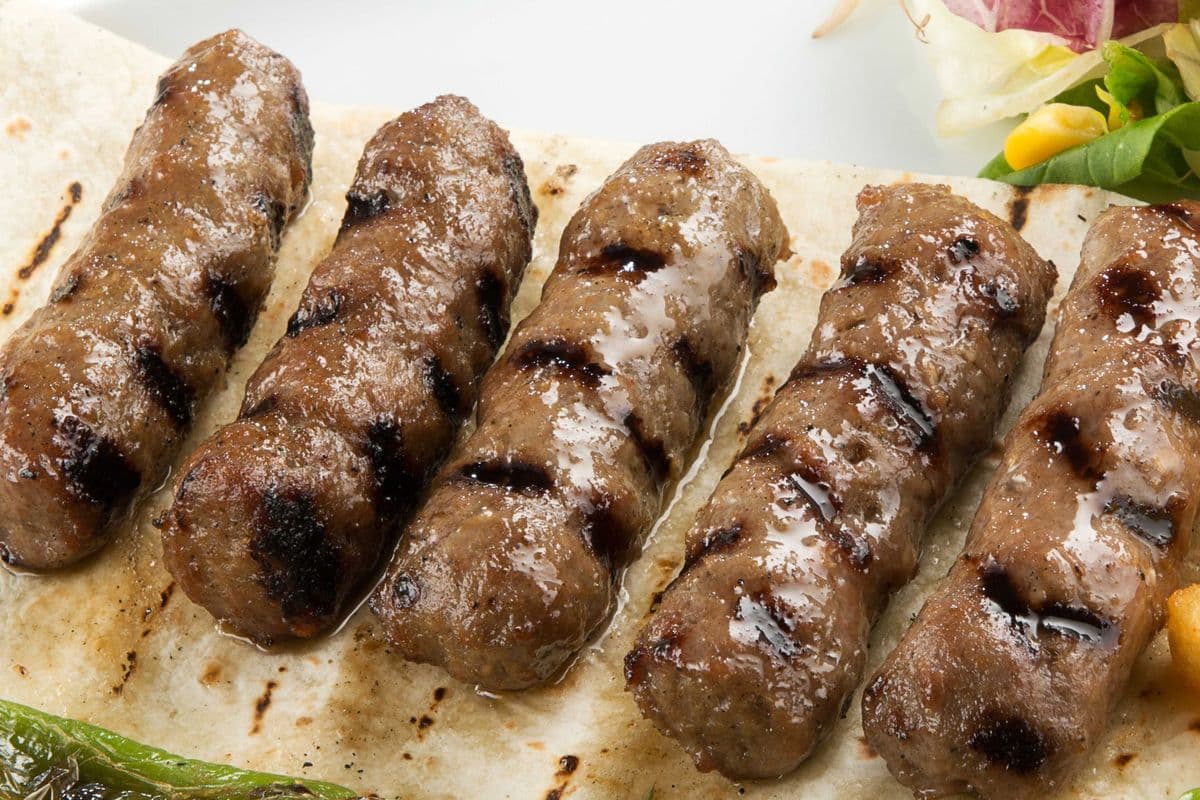 Kofte Kebab Wrap (450 Cal)