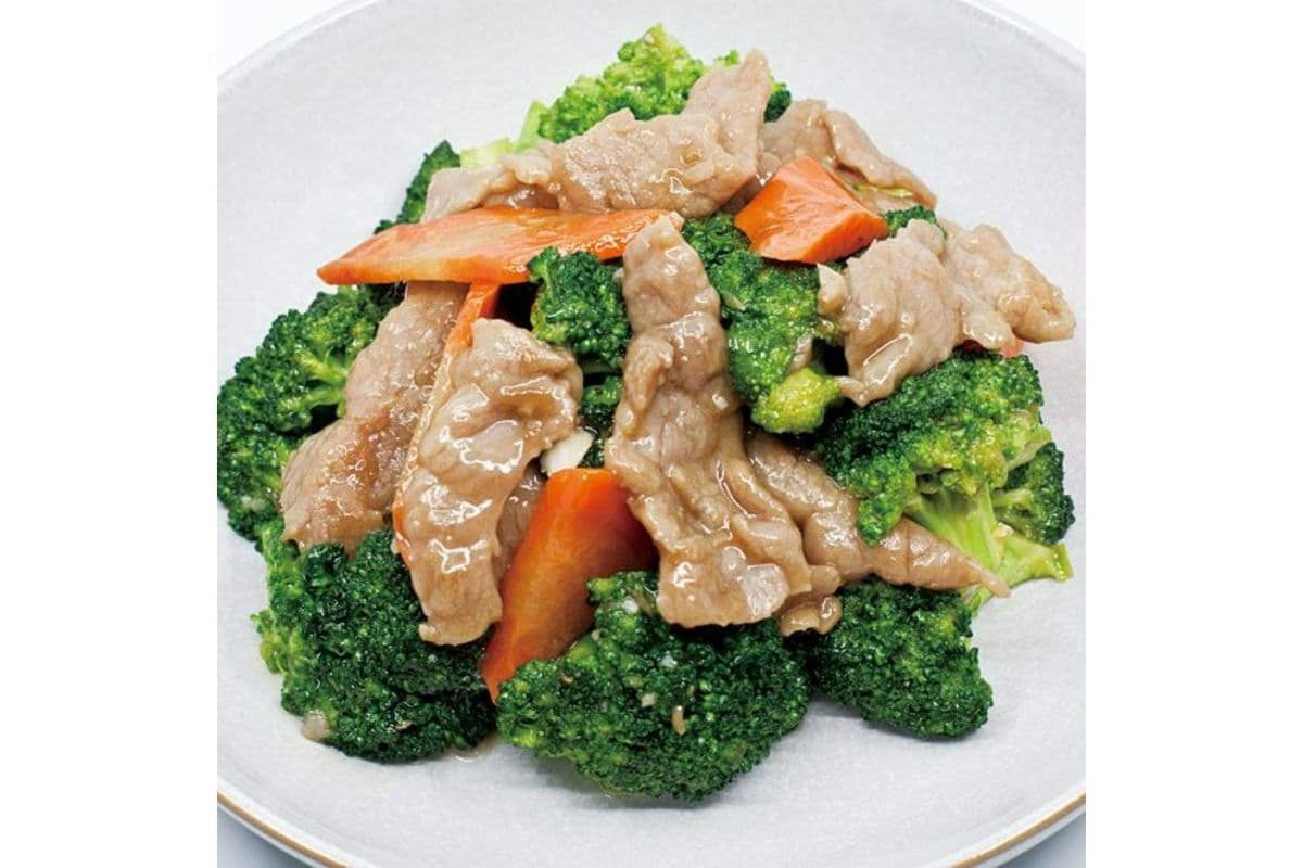 42. Sliced Beef with Broccoli