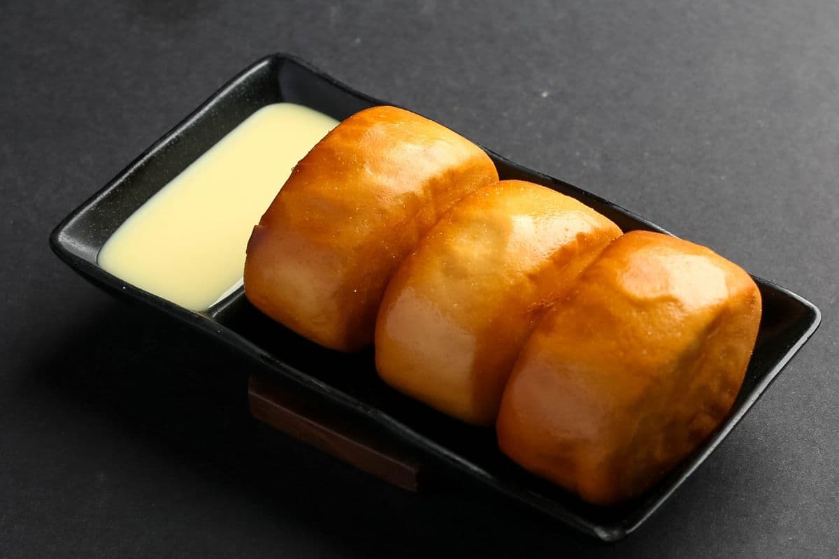 AP13. Deep Fried Soft Bun 黃金炸饅頭