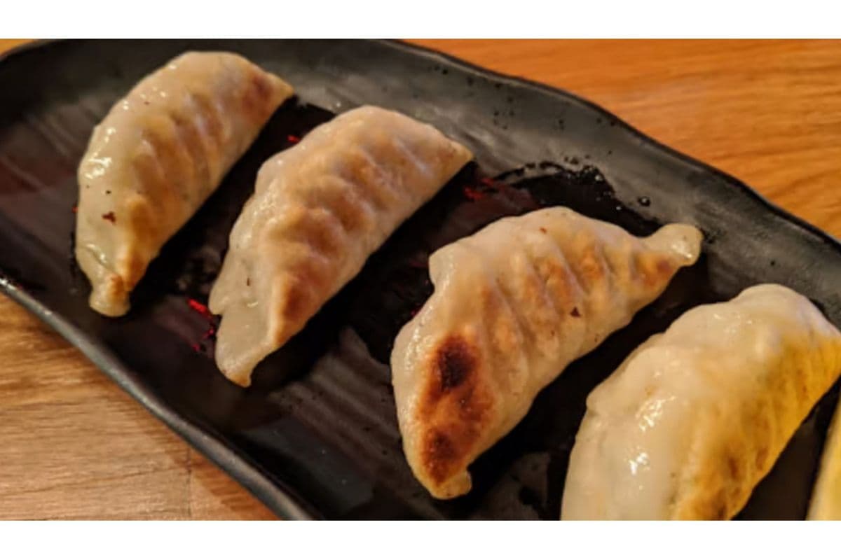 4. Gyozas (4 pcs)