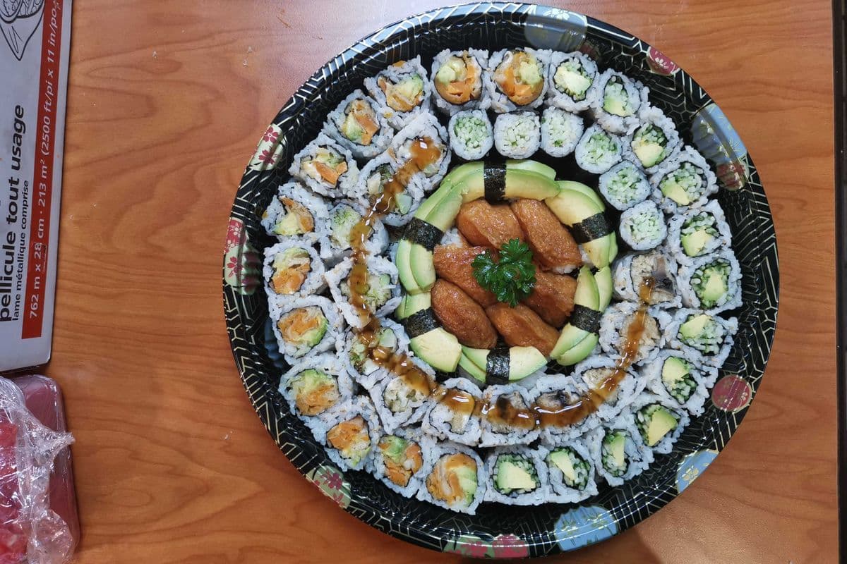 Vegetarian Party Tray (54 pcs)