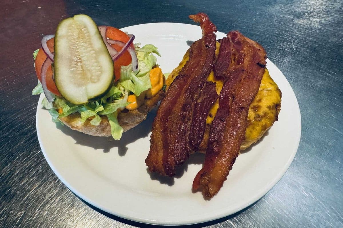 Crispy Bacon Chicken Burger