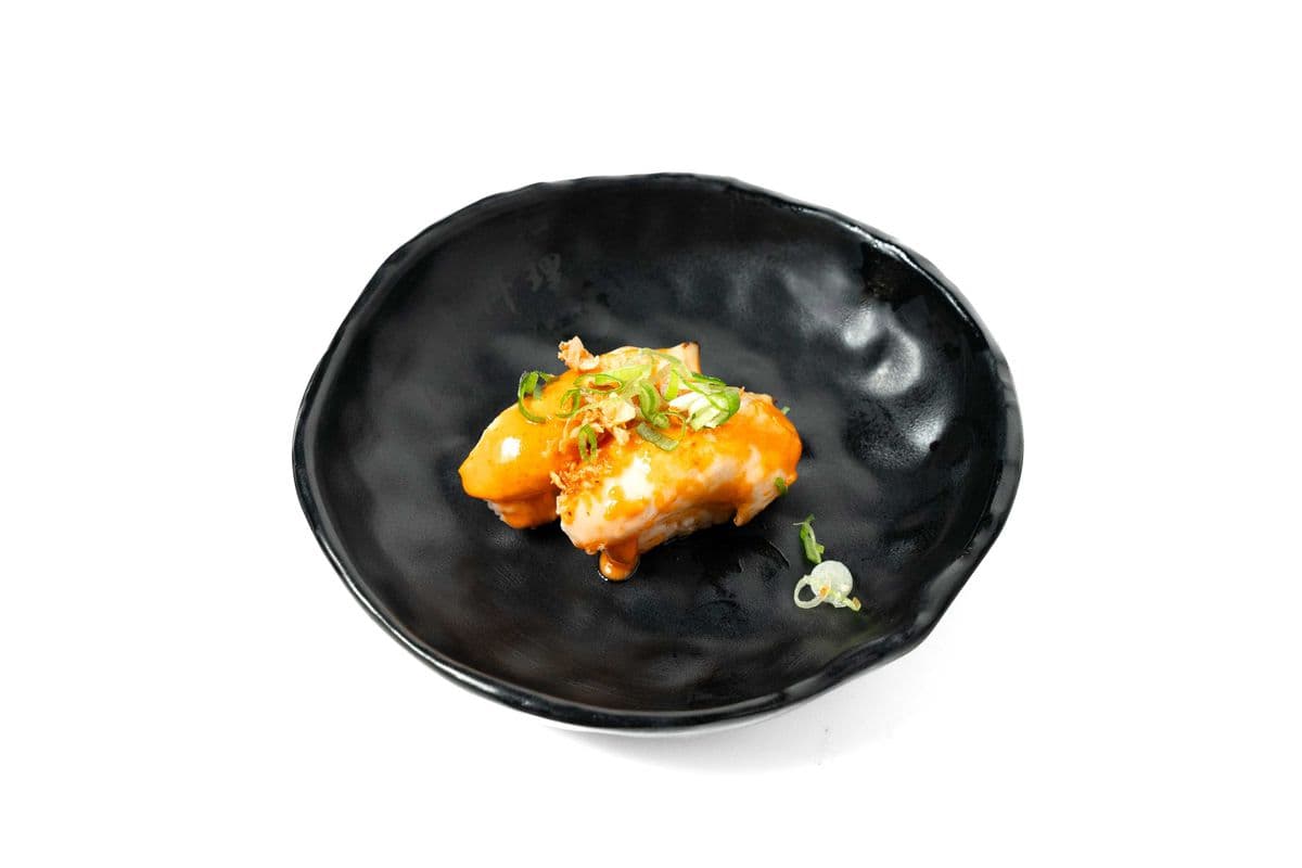 Torched Butterfish Sushi (2 pcs)