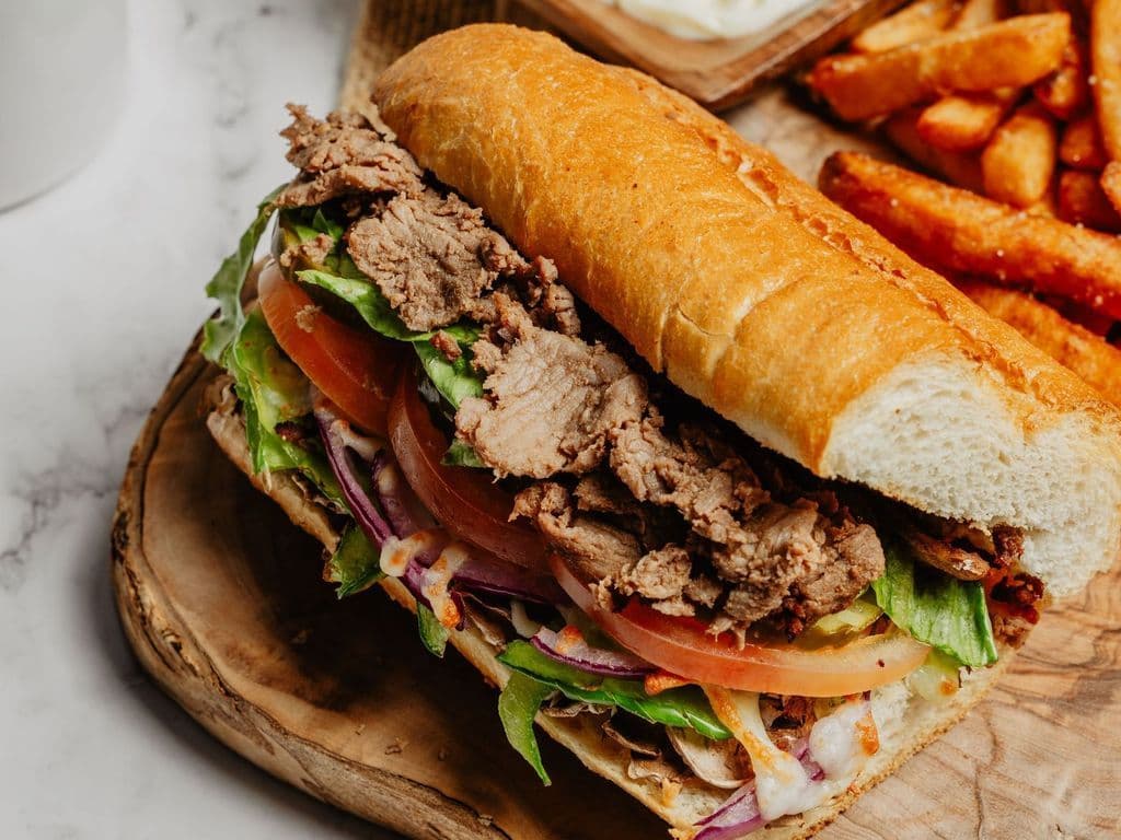 Petit Sous-marins Steak / Small Steak Sub