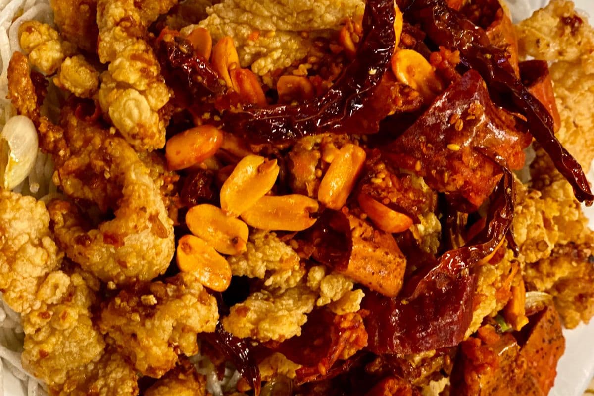 37. Szechuan Fried Spicy Chicken 辣子鸡