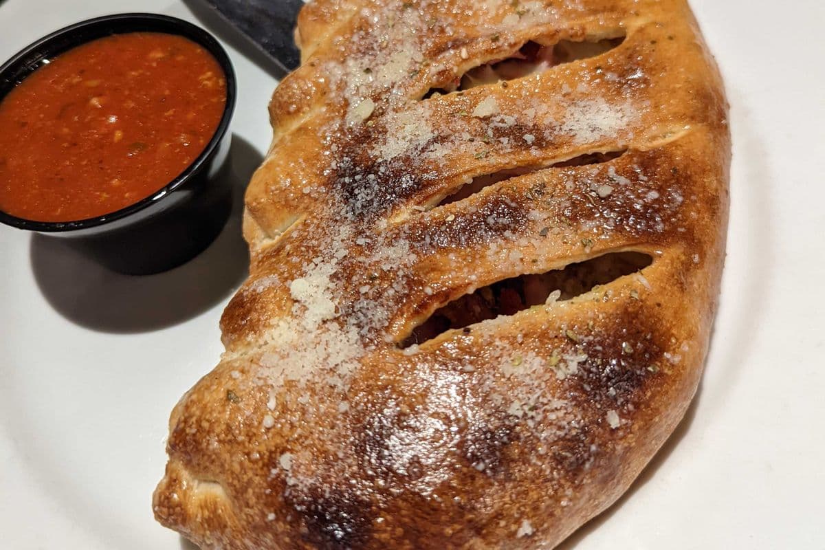 Canadian Eh Panzerotti