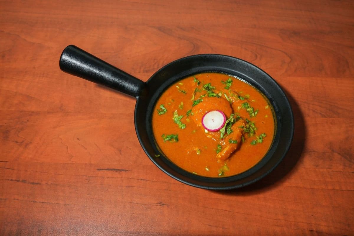 Dhaba Chicken Curry (Bone-In)
