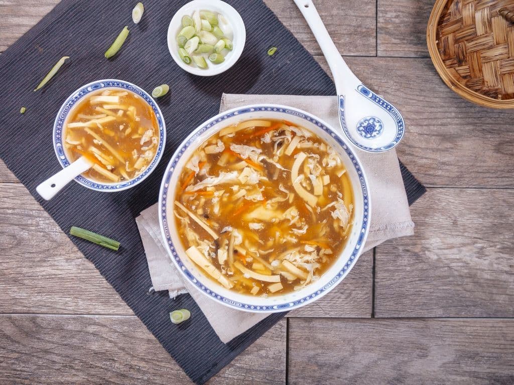 1ppl Hot and Sour Soup/D25