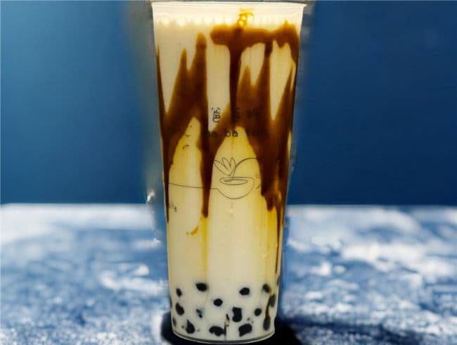 Brown Sugar Boba Coconut Milk Tea / 黑糖珍珠椰奶
