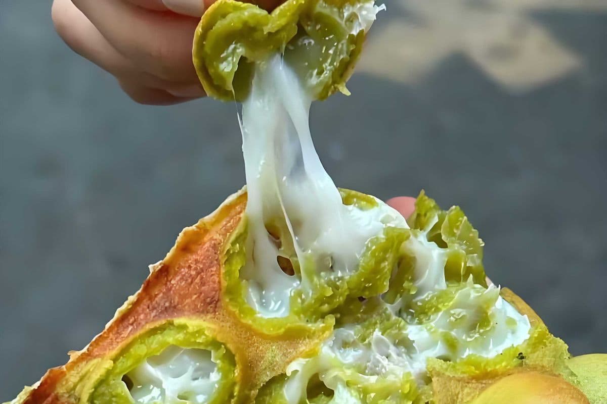 Mochi Bubble Waffle--Spring Limited Edition