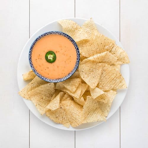 Queso & Chips (8 oz)
