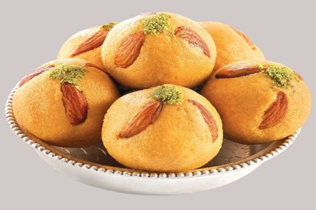 Besan Ladoo (1 lb)