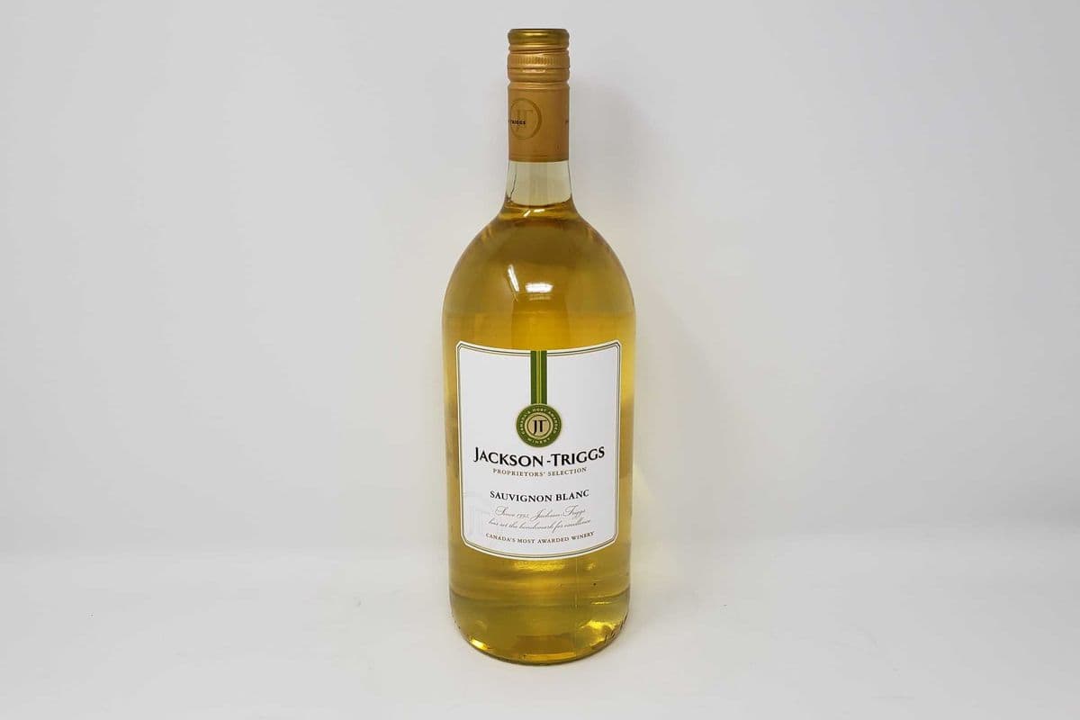 JACKSON TRIGGS PS -SAUVIGNON BLANC (1 x 1.5L)