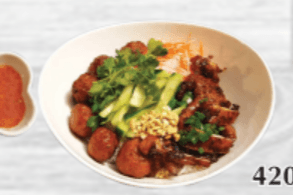 420. Grilled Meat Balls, Grilled Chicken on Vermicelli
