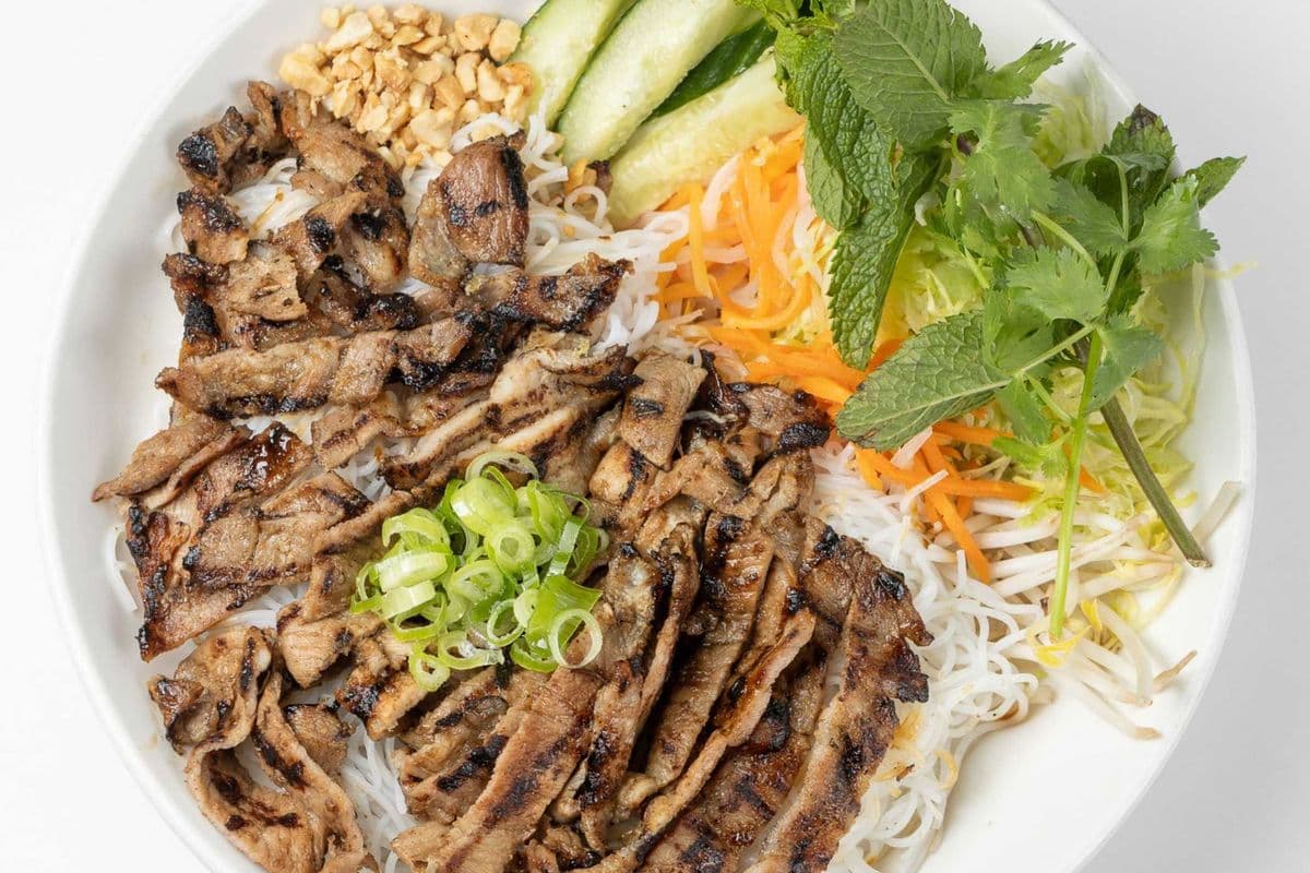 47. Grilled Pork with Vermicelli Noodles