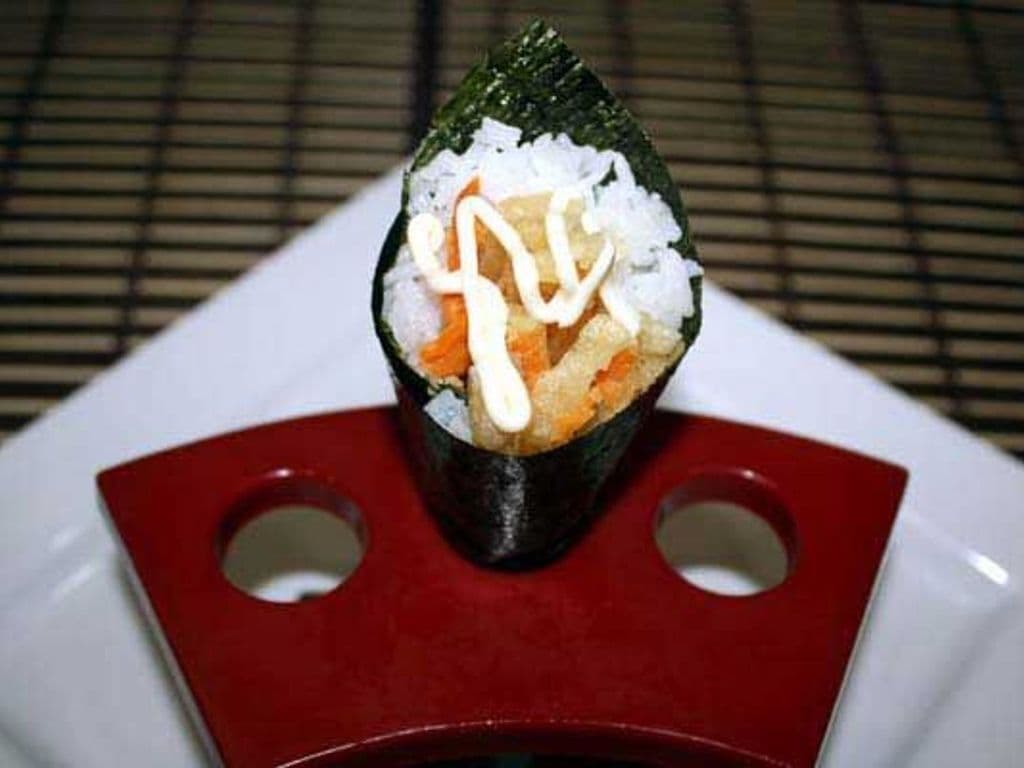 Yam Tempura Hand Roll (1pc)