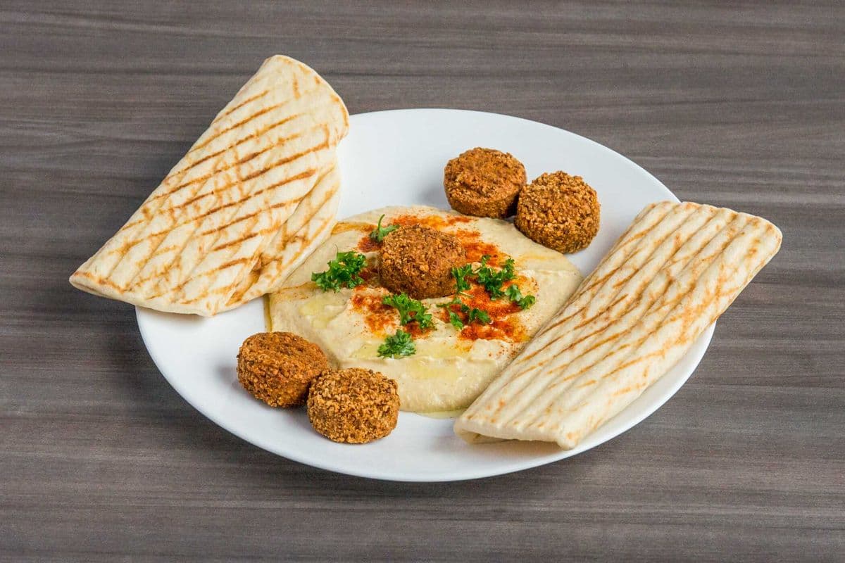 Hummus with Falafel and Pita