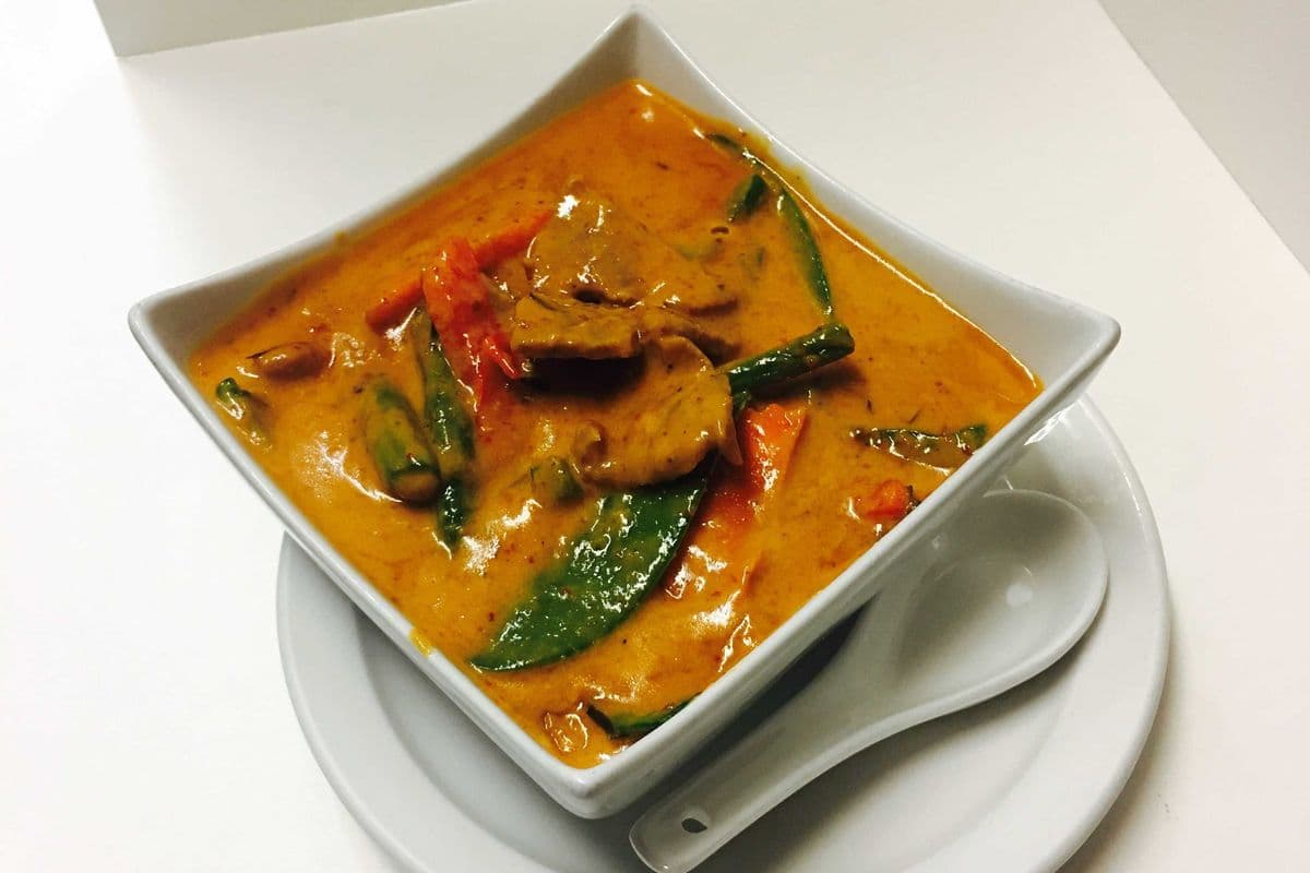 Panang Curry (Comes with Rice)