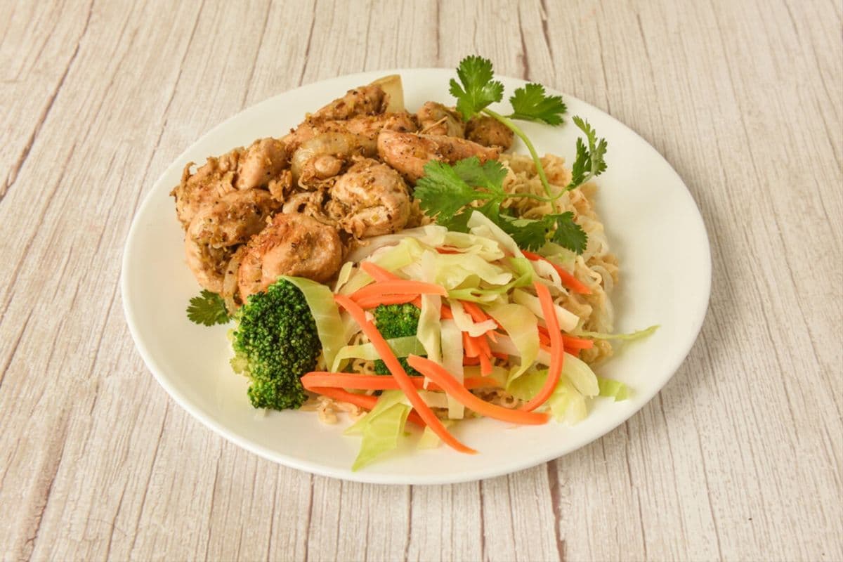 #71 - Fried Vietnamese Noodle with Chicken