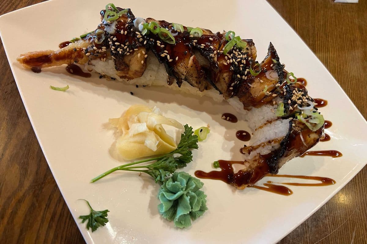 Super-Unagi Roll (8 pcs)